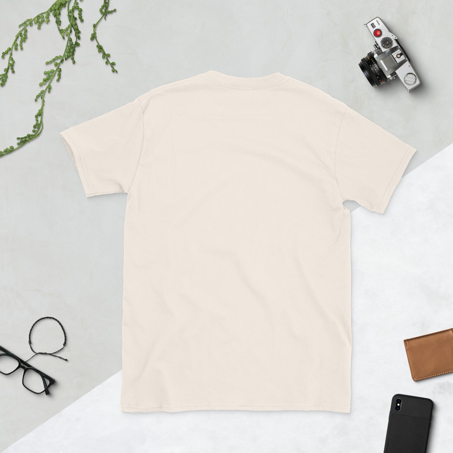 Kurzärmliges Unisex-T-Shirt "Herz mit Sonnenbrille"